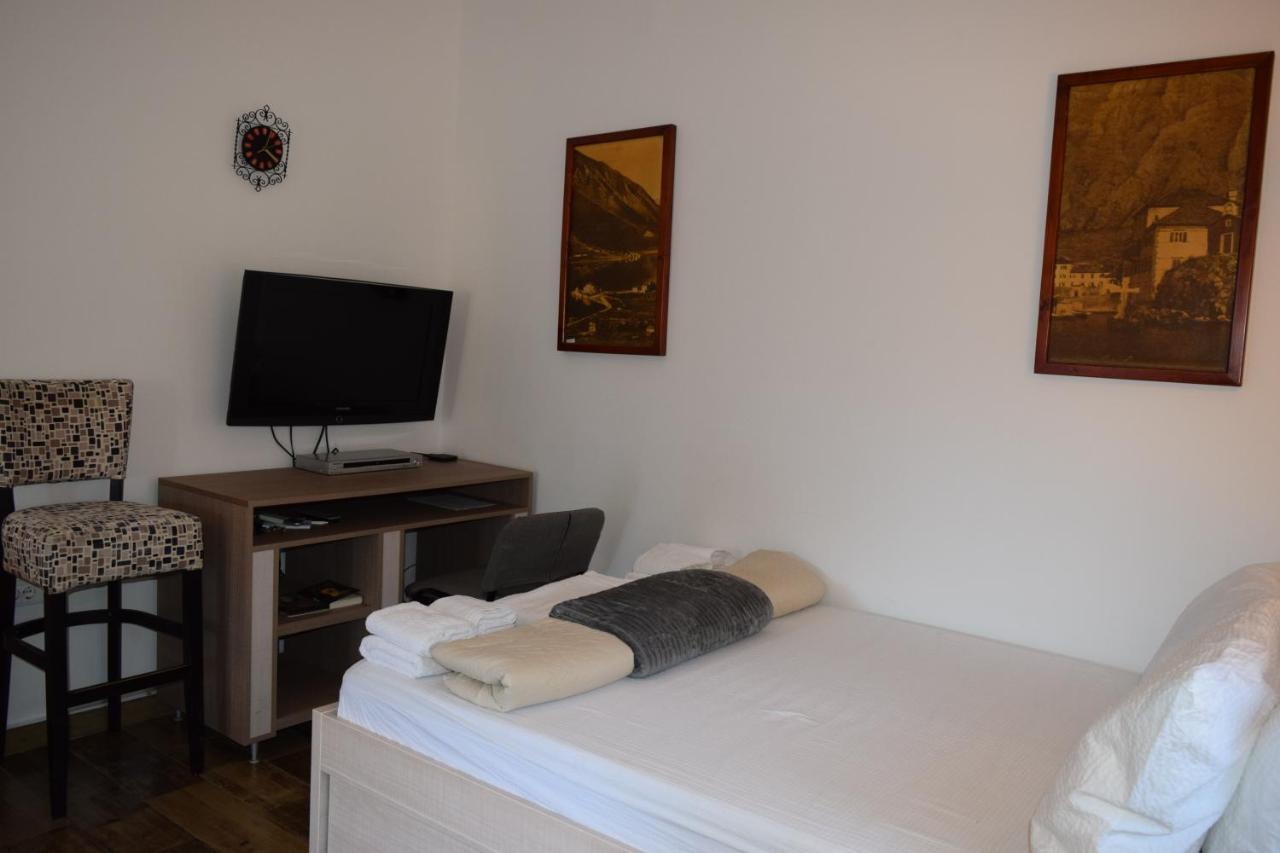 Apartmani Bobo Kotor Eksteriør bilde
